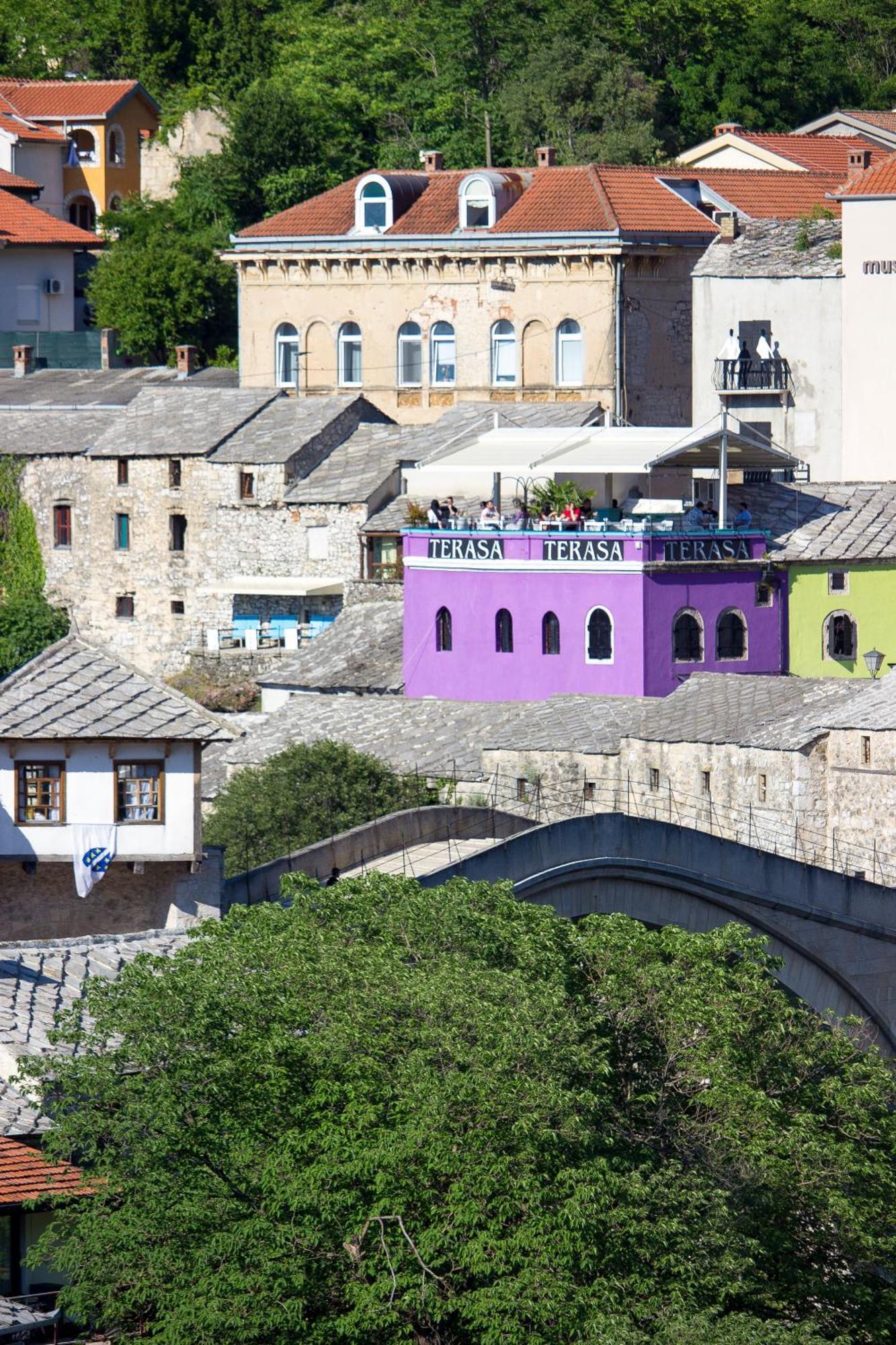 Penthouse With Old Bridge View And Jacuzzi Lägenhet Mostar Exteriör bild