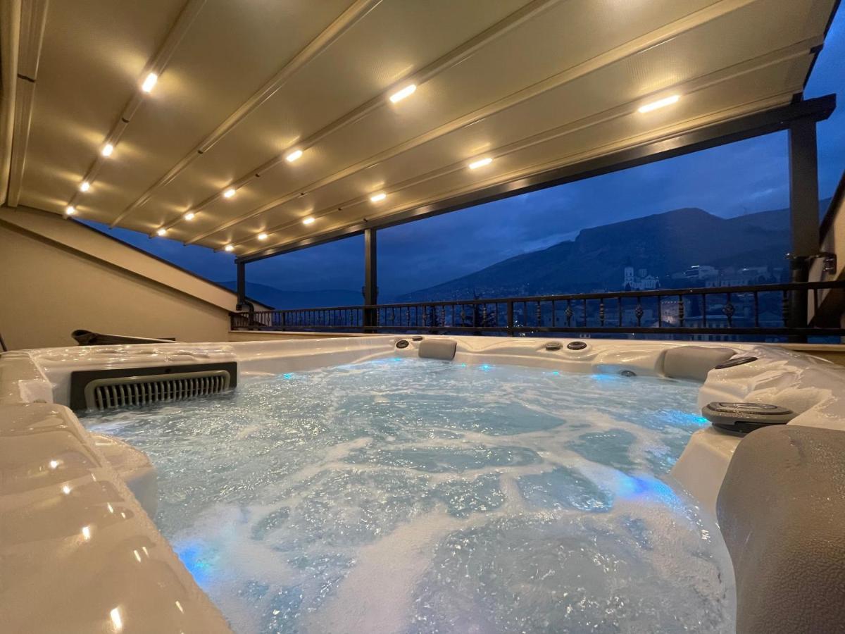 Penthouse With Old Bridge View And Jacuzzi Lägenhet Mostar Exteriör bild